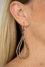 Load image into Gallery viewer, Catwalk Queen Brass Necklace
