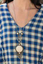 Load image into Gallery viewer, Simply Santa FE Fashion Fix set January 2021 - Susan&#39;s Jewelry Shop